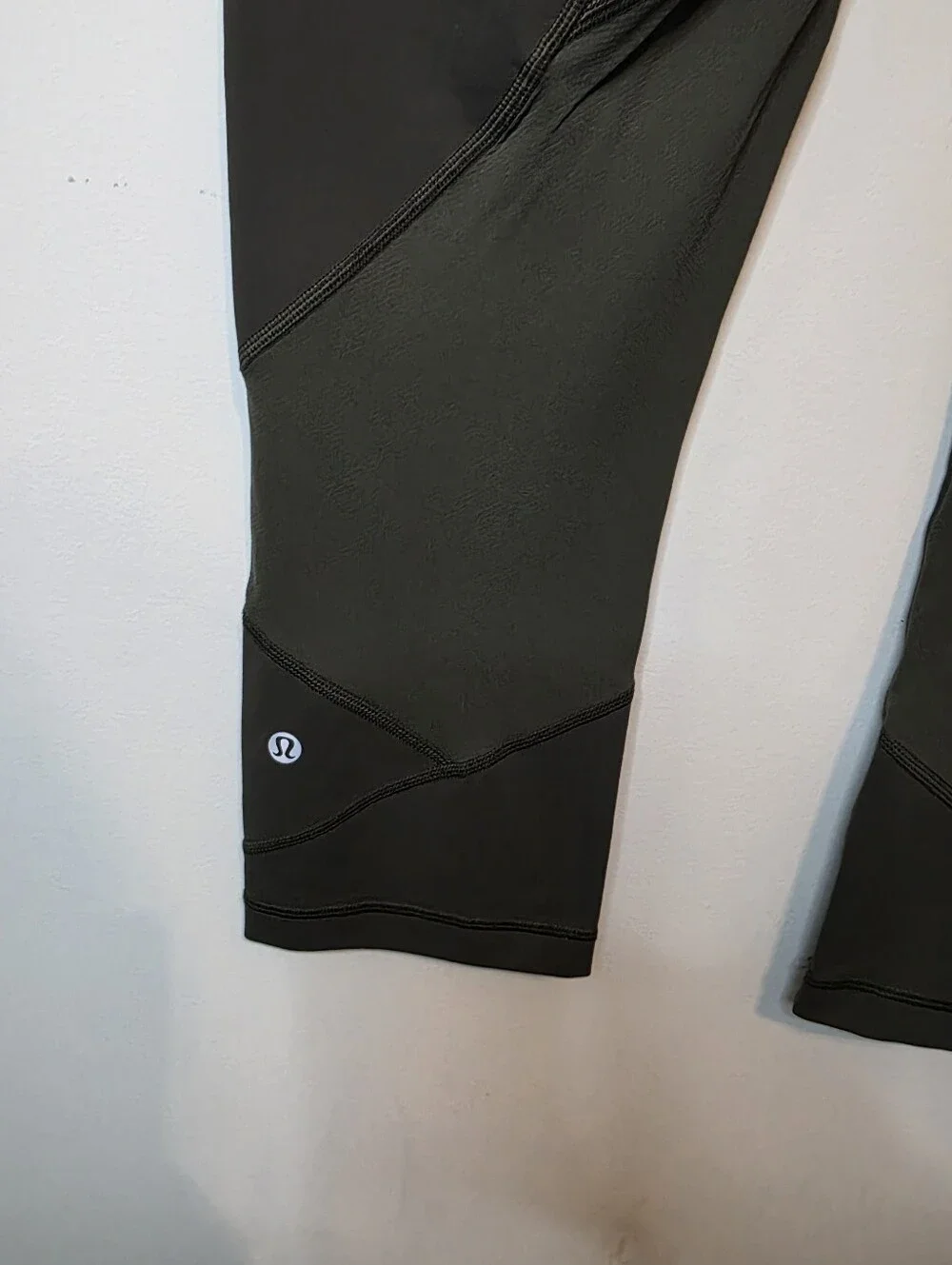 Lululemon Pace Rival Crop 22